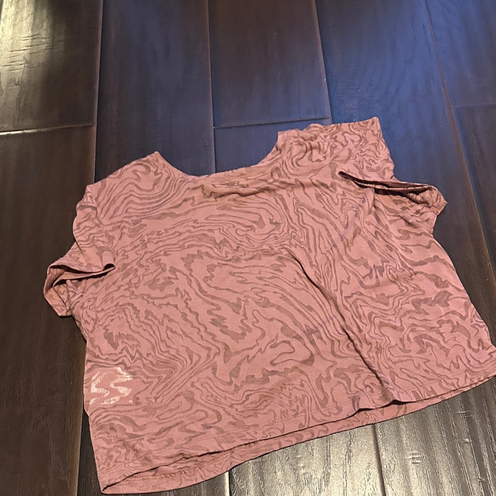 Lululemon crop top size 6